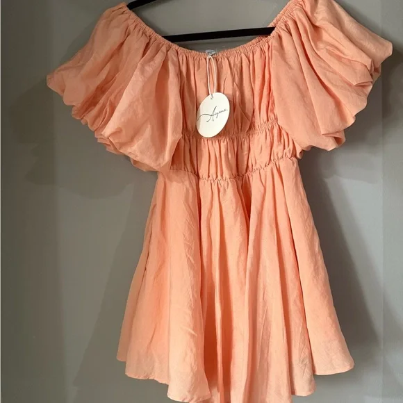 Aiyana Elegant Off-Shoulder Dress - Picture 3 of 10